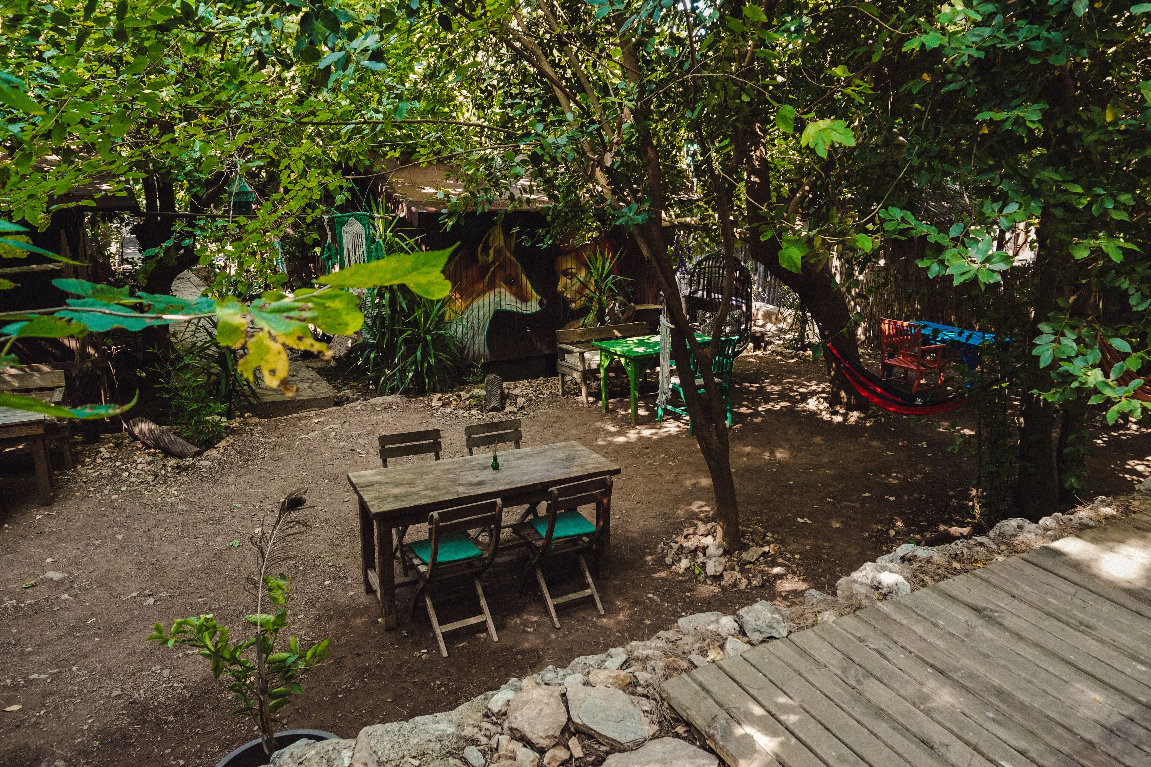 deluxe double room | free wifi, bed sheets