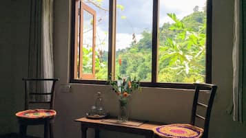 House, 2 Bedrooms, Hill View, Mountainside | Desk, rollaway beds, free WiFi