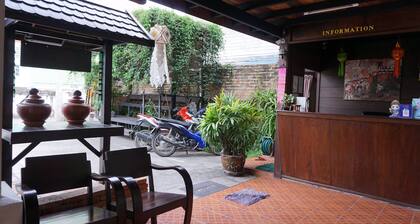 Nan Lanna Hotel
