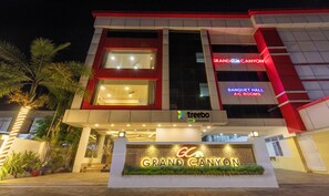 Exterior - Treebo Grand Canyon By D2V (Kochi)