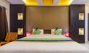 Deluxe Room - Treebo Grand Canyon By D2V (Kochi)