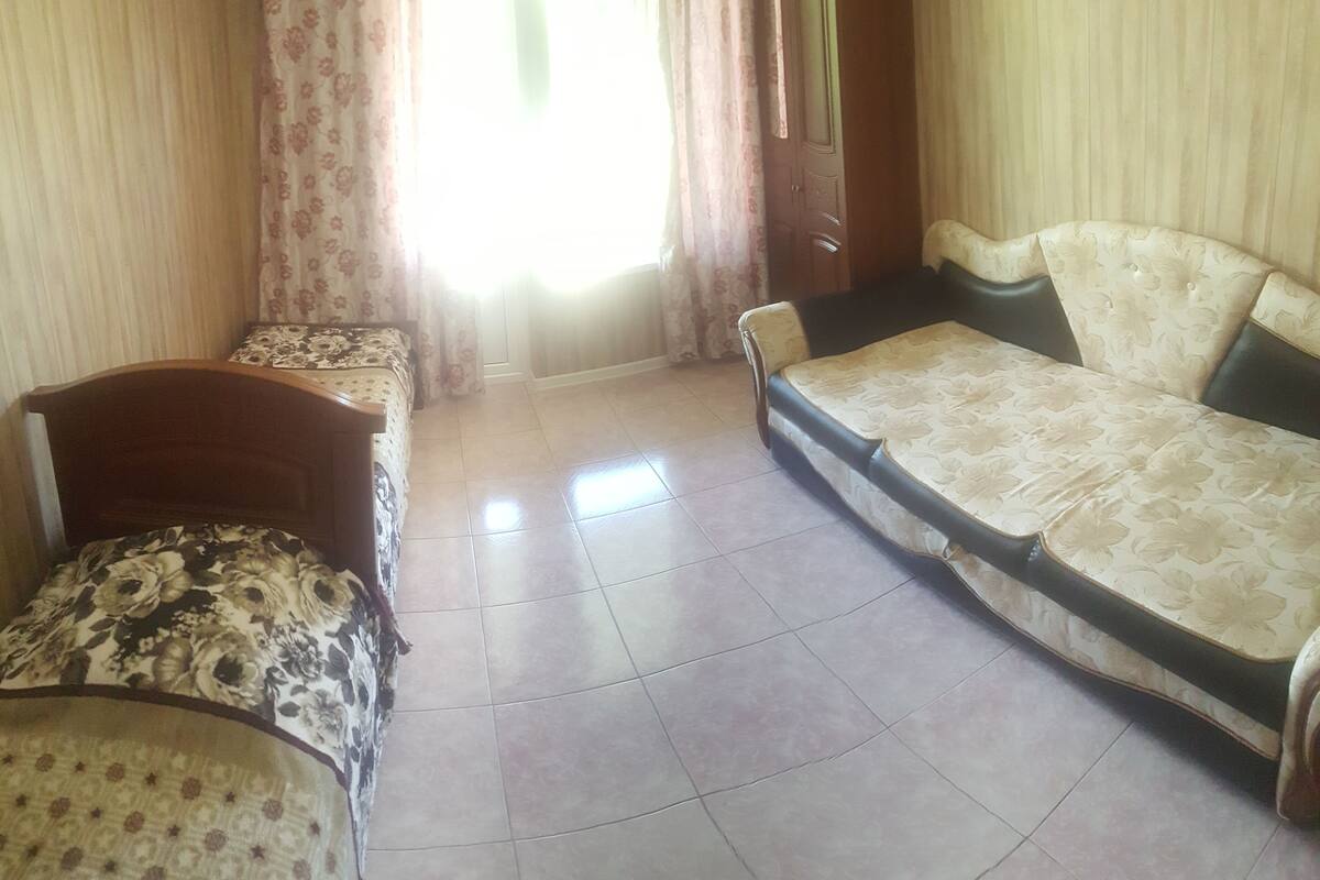 Rollaway beds, free WiFi