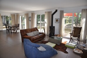 TV - Villa Colibri by Agence Bru - 241660 (Lacanau)