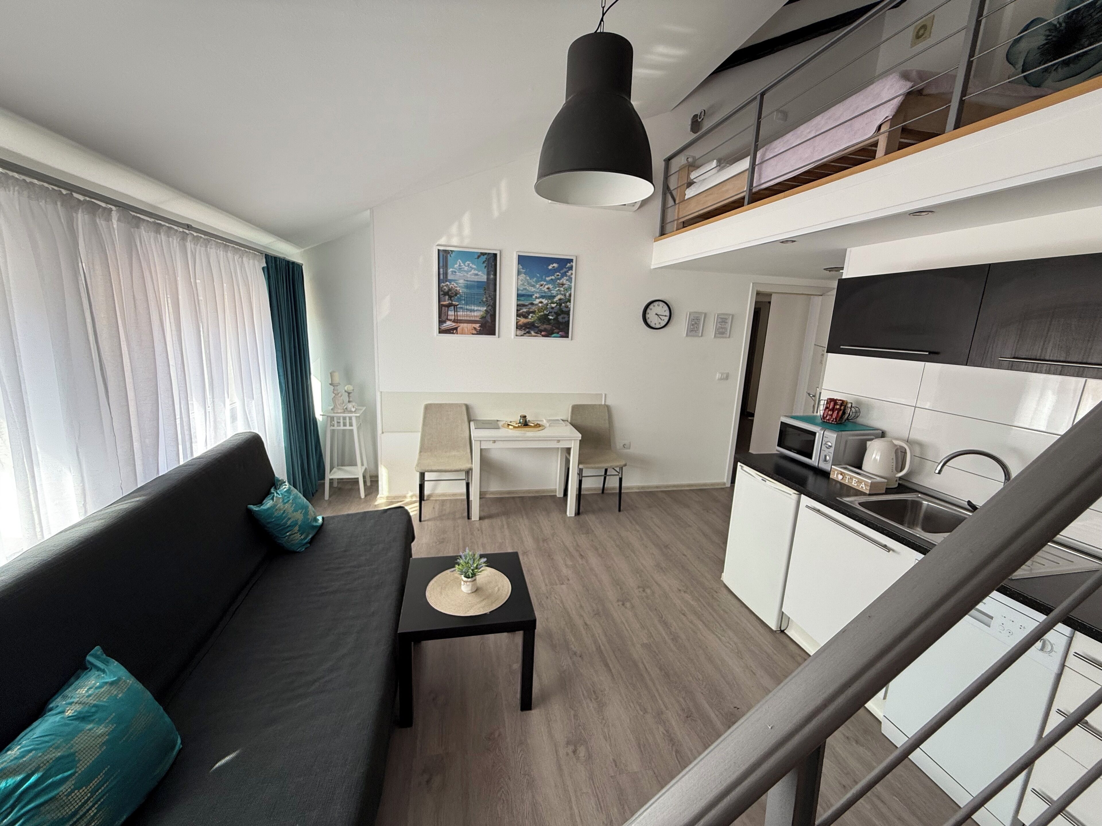Premium Duplex | Living area