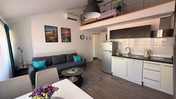 Dupleks Superior | Dapur pribadi | Lemari es, microwave, kompor, dan mesin pencuci piring