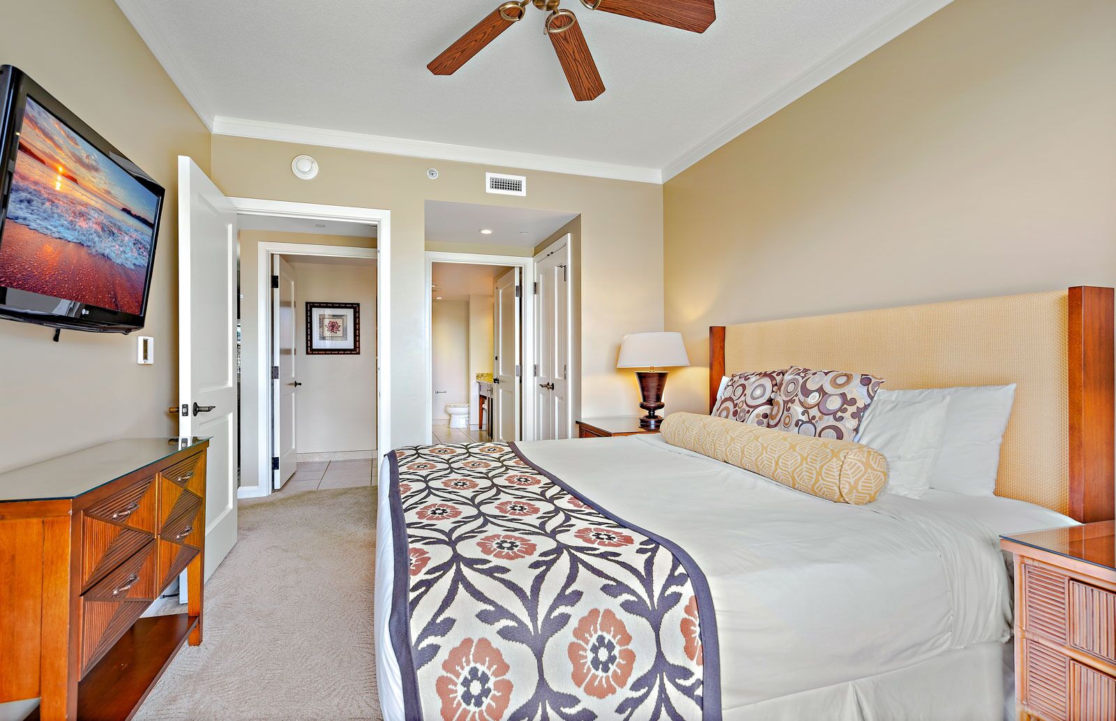 3 bedrooms, iron/ironing board, free WiFi