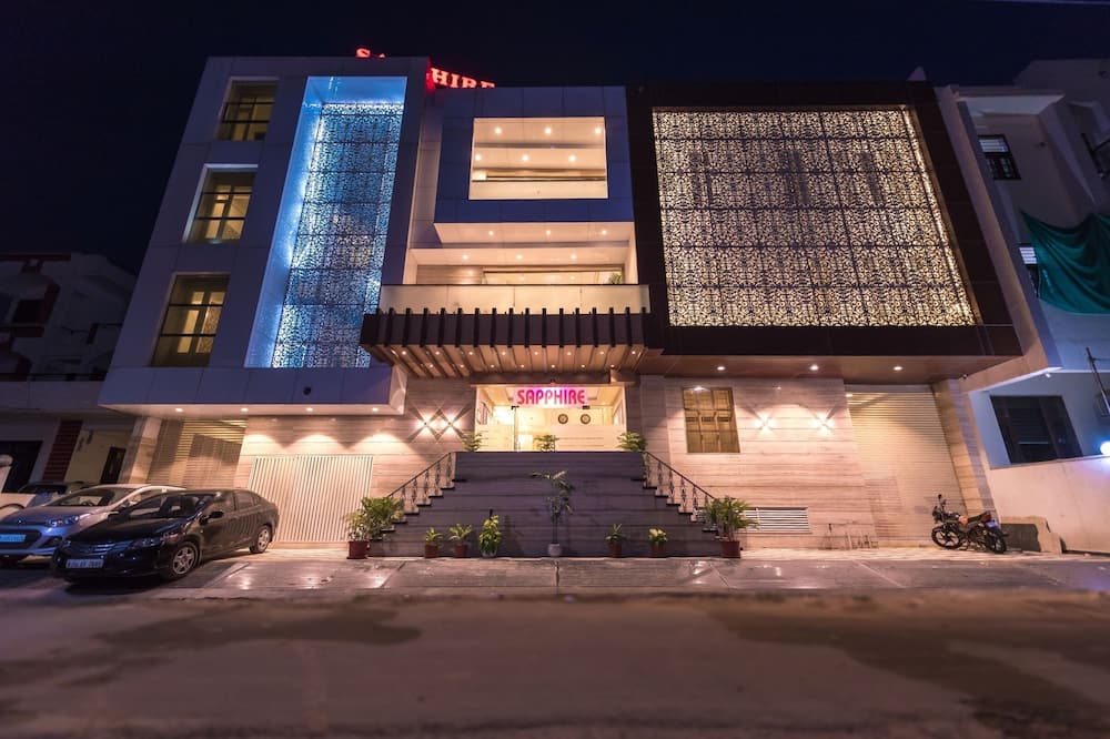 Hotel Sapphire World