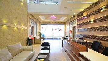 In-room business centre