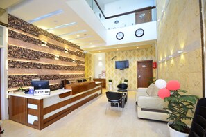 Reception - Hotel Sapphire World (Jaipur)