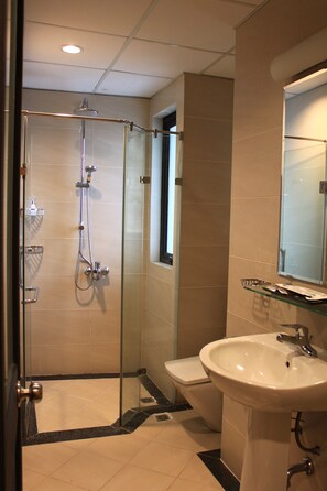 Studio, Balcony | Bathroom