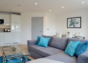 Living room - Northside Apartments Ealing (London)