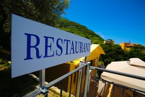 Dining - Villa Catiè (Gragnano)