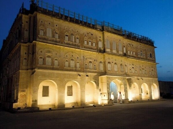 Façana frontal de l'allotjament