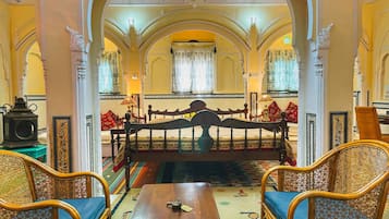 Superior Room | 1 bedroom, premium bedding, desk, blackout drapes