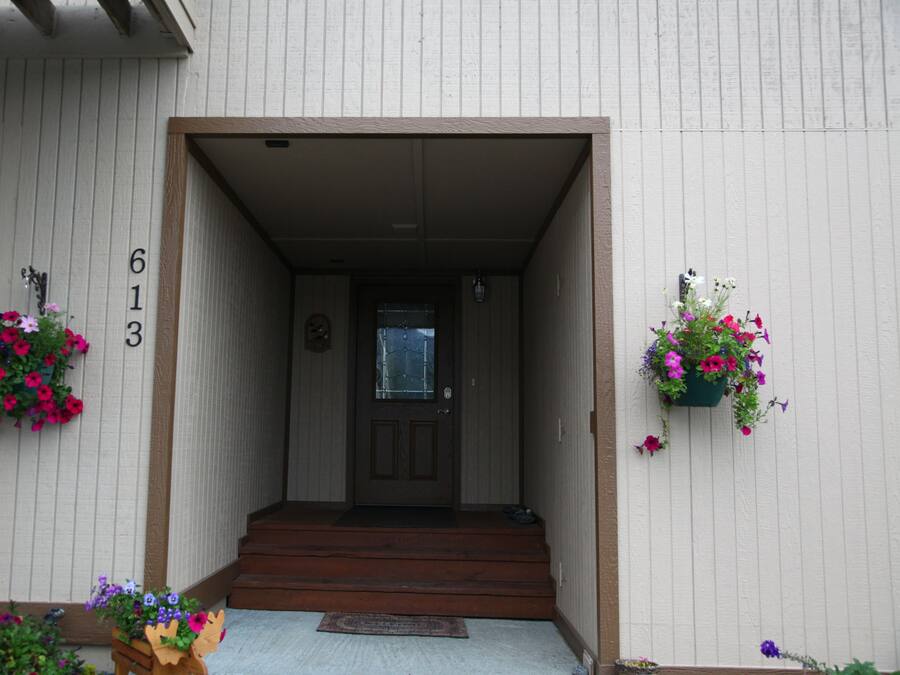 Entrada al alojamiento