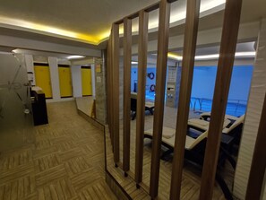 室內泳池