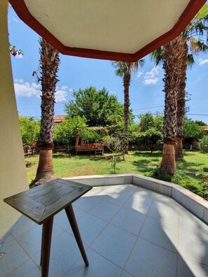 Standardrum - 1 queensize-säng | Terrass/Patio