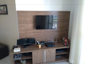 Superior Apartment, 3 Bedrooms, City View, Executive Level | 1 bedroom, premium bedding, desk, iron/ironing board - Pontal do Jurerê (Florianópolis)