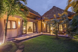 Suite, 2 Bedrooms | Living area | LED TV