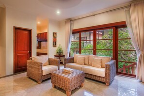 Deluxe Suite, 1 King Bed - Samhita Garden Ubud (Ubud)