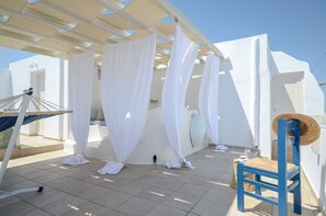 Suite (Top Floor with Outdoor Hot Tub) | Terrace/patio - Blue Sky Summer (Naxos)