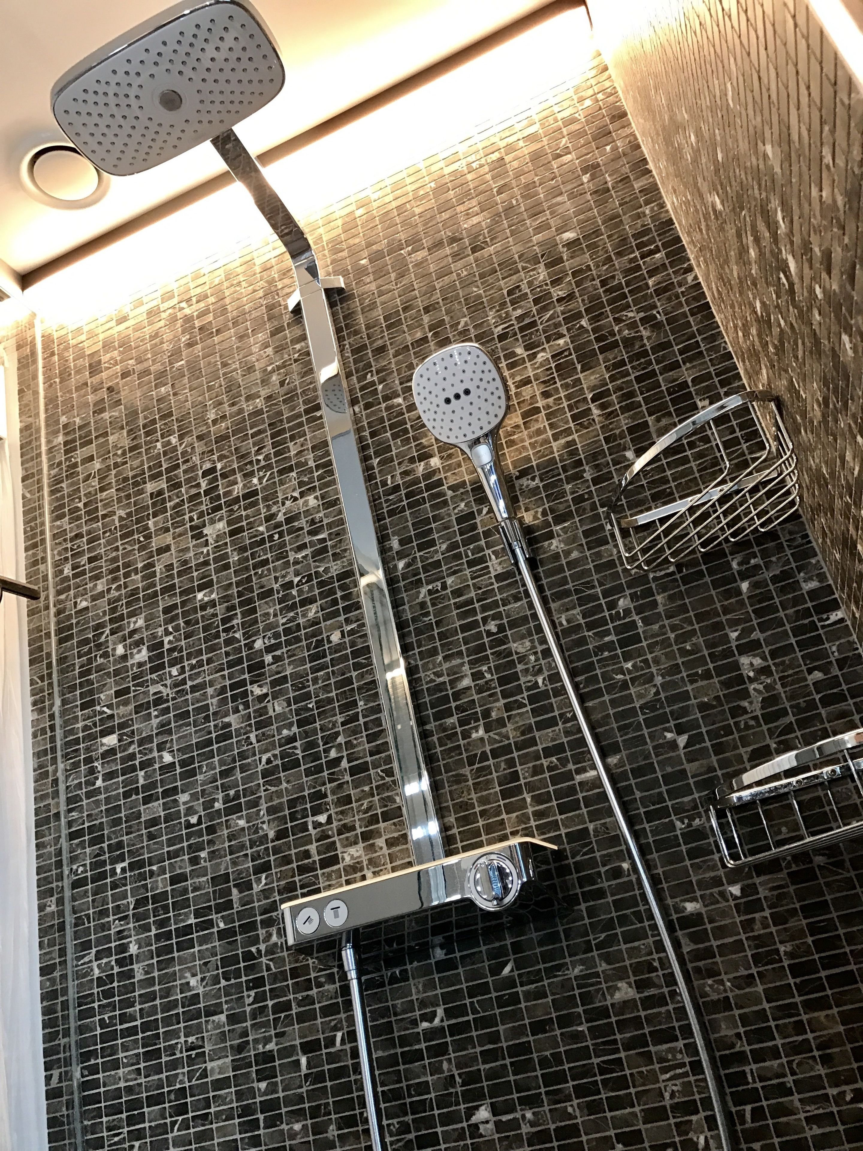 Douche de la salle de bain