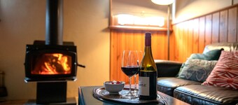 Gorgeous, pet friendly, family sized cottage in the perfect location. 