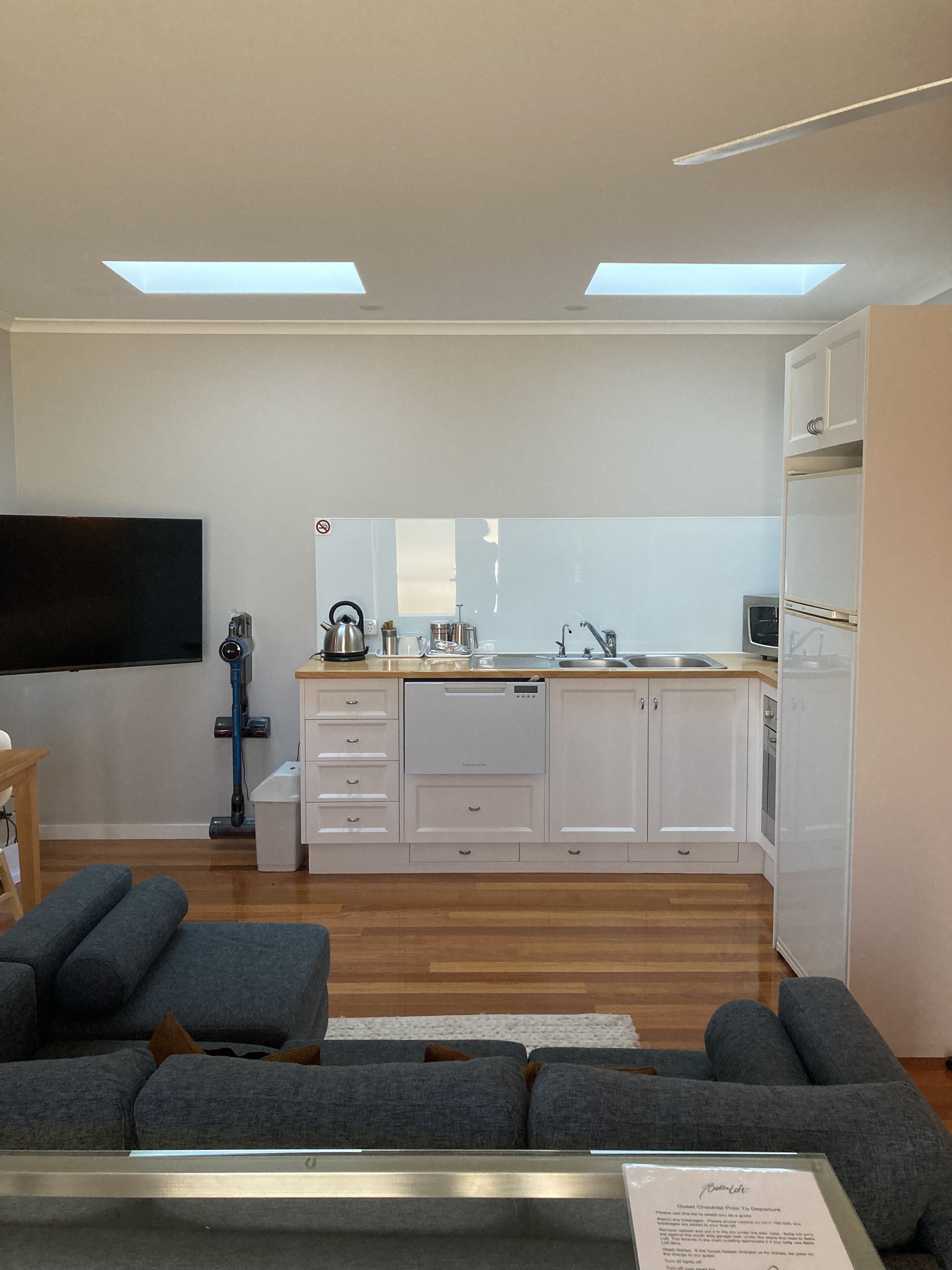 Älytelevisio, kirjoja