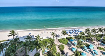 C - Spectacular Ocean Views! Beautiful beachfront property with pool!