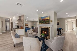 TV, fireplace