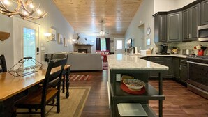 Interior - Just the Right Size. Exactly Enough | Highlands Haven (Highlands)