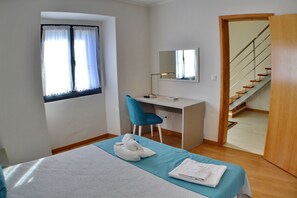 3 bedrooms, iron/ironing board, free WiFi, bed sheets - Hot Water House 2 (Furnas)