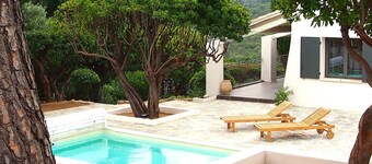 PRETTY HOLIDAY HOUSE IN QUIET AND VERY SUNNY