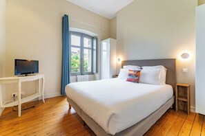 2 dormitorios, tabla de planchar con plancha, wifi y ropa de cama