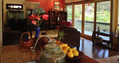 ~Peace and Tranquility in rain-forested Volcano on luxurious property ~