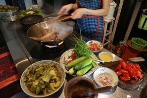 餐飲