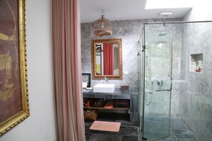 Bathroom - Maison Haily (Hanoi)