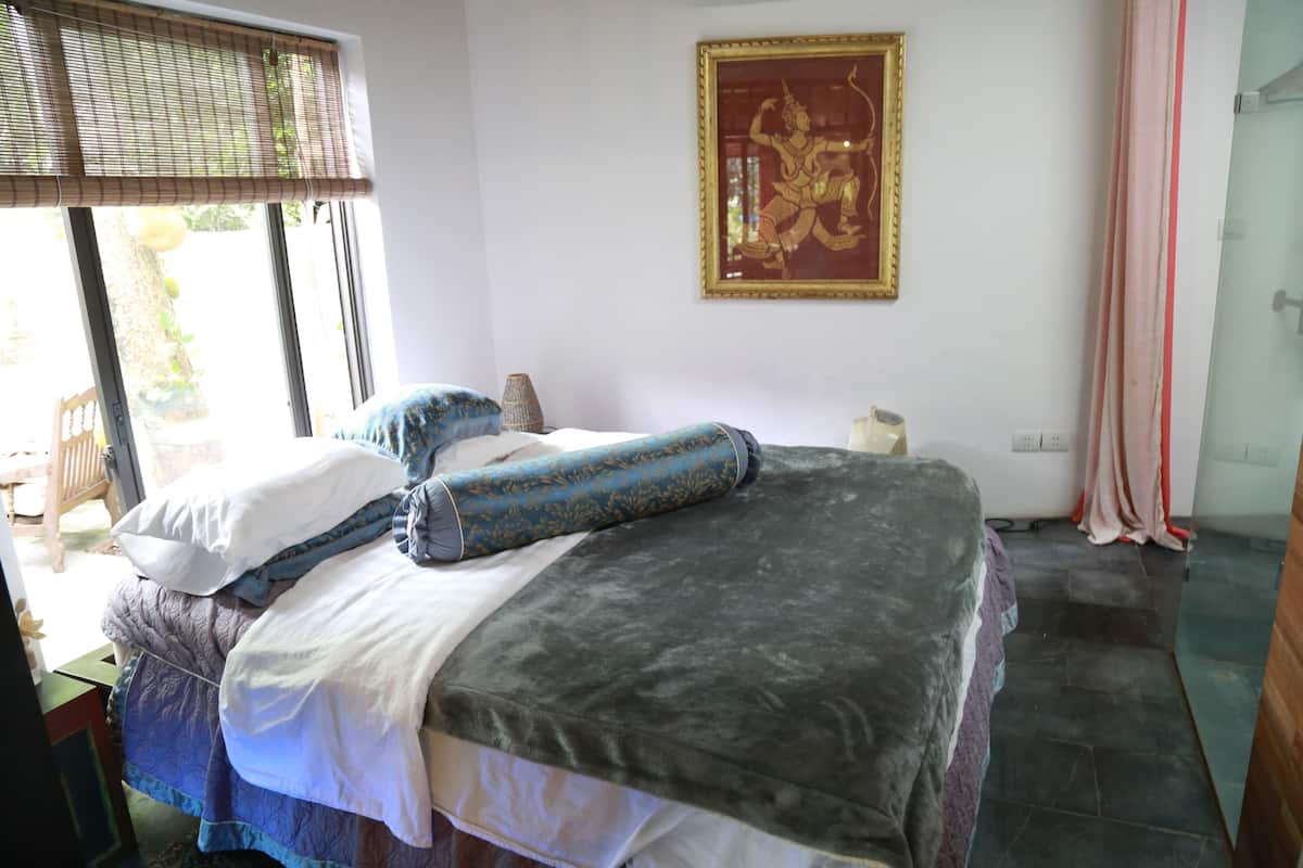 Villa, 1 habitación, vista al jardín | 1 habitación, escritorio, tabla de planchar con plancha y wifi gratis