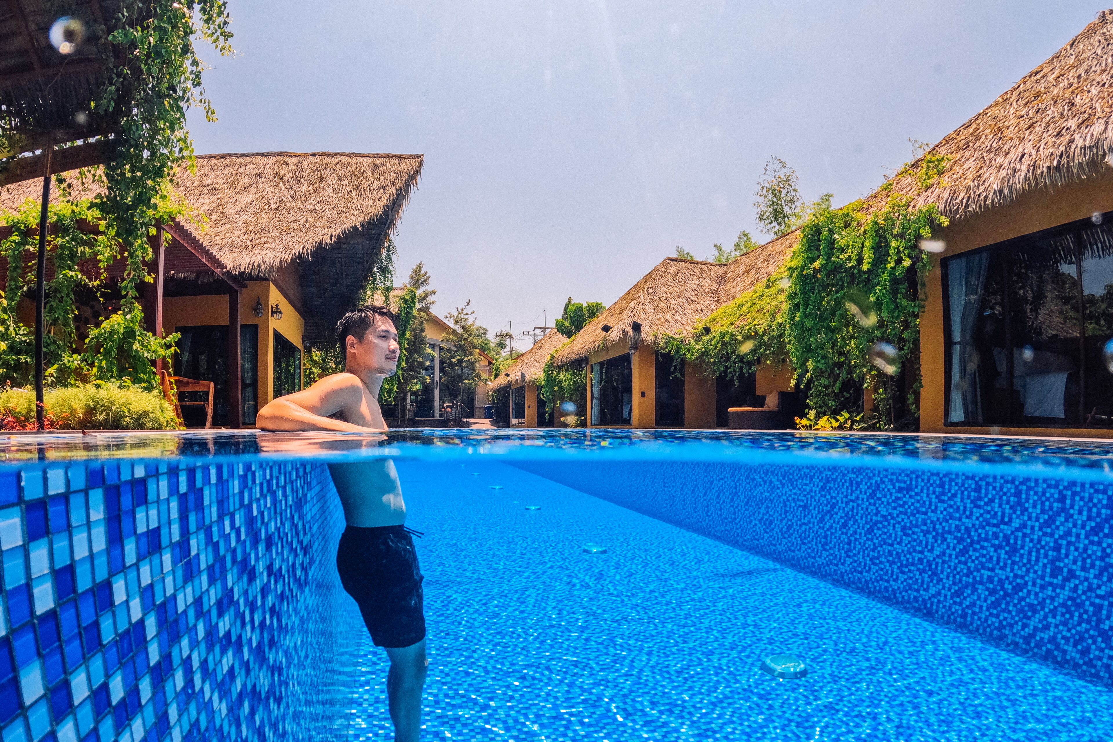 Outdoor pool, pool loungers