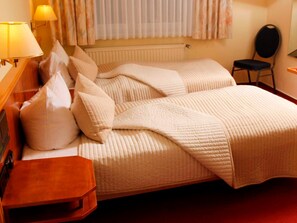 Uklassifisert bilde, 3 av 8, knapp