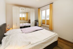 2 chambres, lit de bébé portatif, Wi-Fi