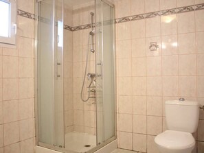 Bathroom - 3-room house near La Cotinière port, terrace (Saint-Pierre-d'Oléron-La Cotinière)