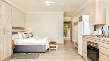 Luxury Room, 1 Bedroom, Mountain View | Premium bedding, individually decorated, individually furnished, desk