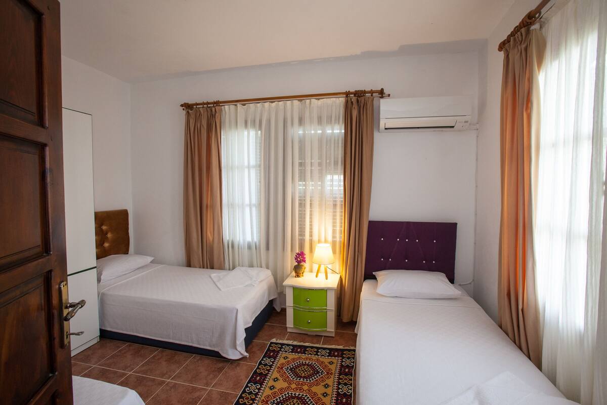 Appartement, 2 chambres | Coffres-forts dans les chambres, décoration personnalisée