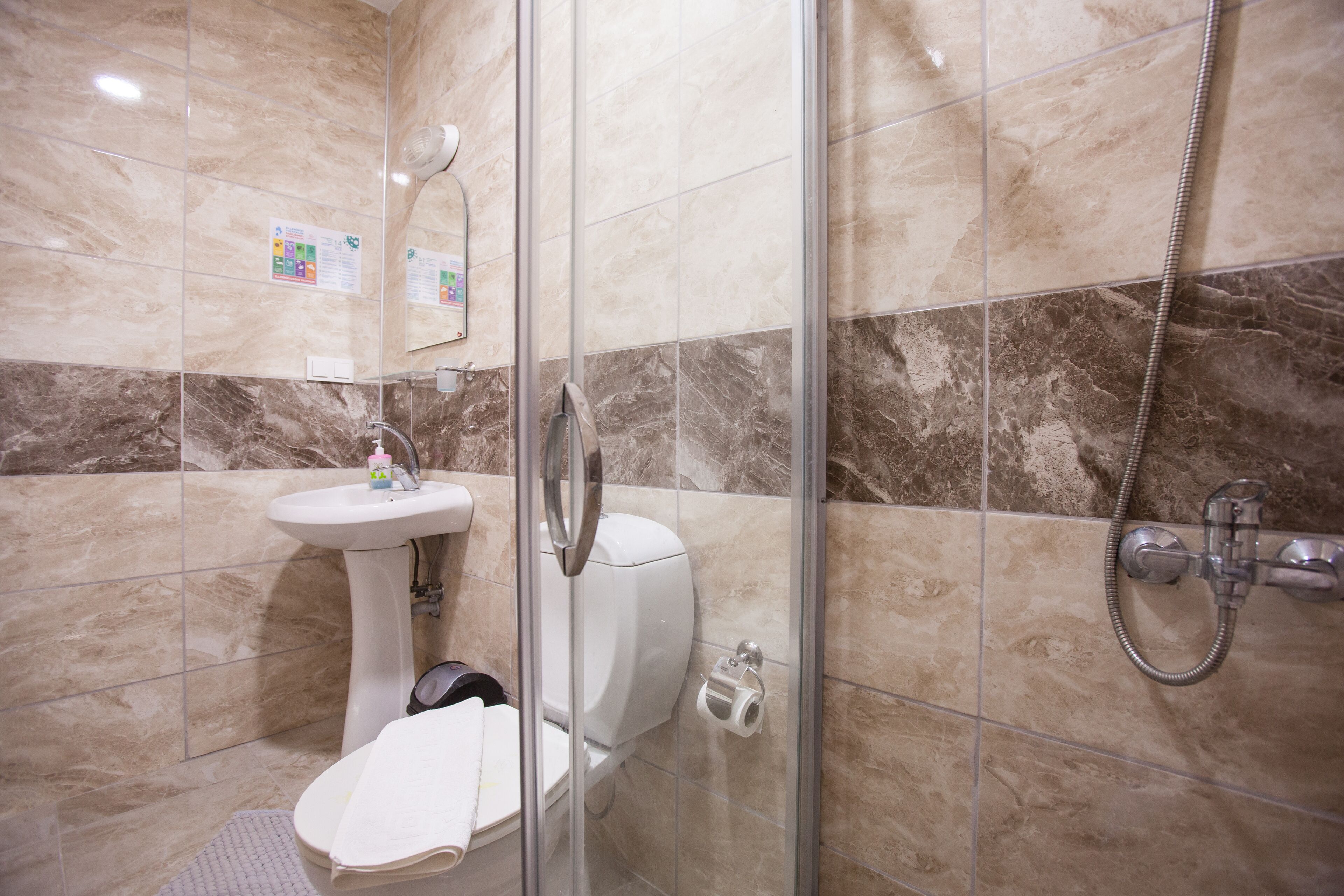 superior room | bathroom shower