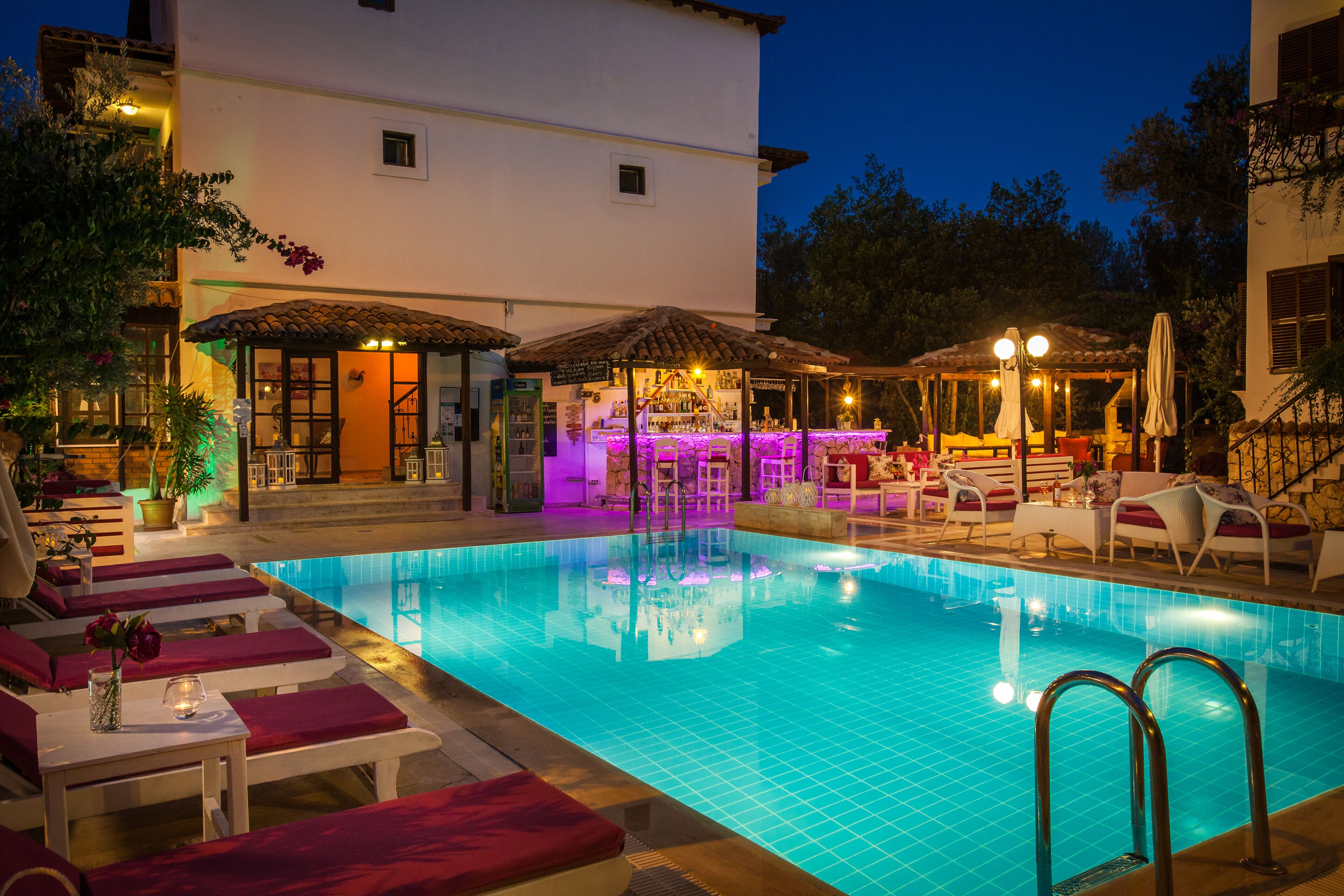 outdoor pool, pool loungers