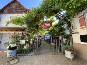 Courtyard - Am Treidelpfad (Hassmersheim)