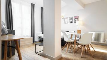 Studio Quadruple | Coin séjour | Espaces bureaux