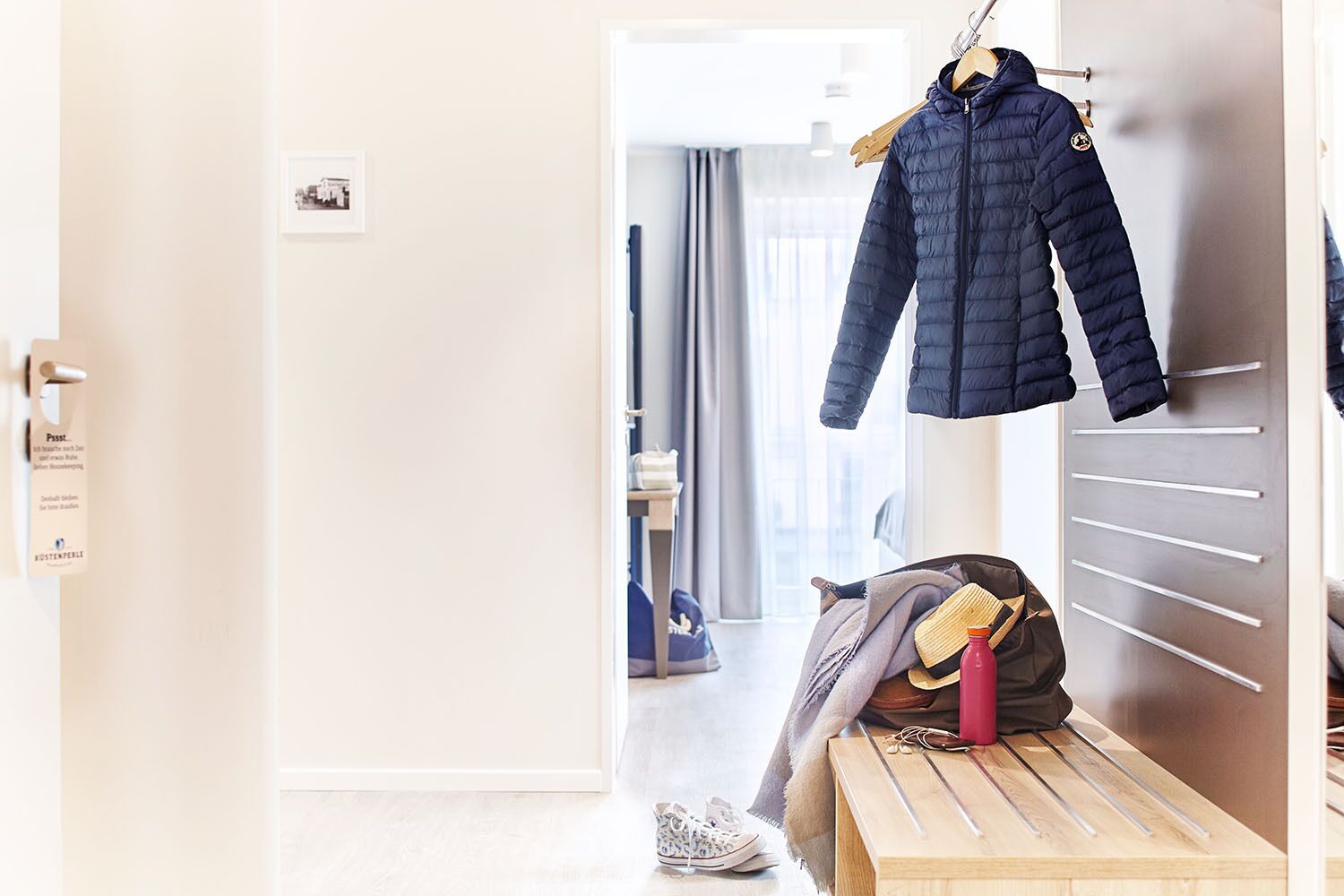 2 bedrooms, premium bedding, in-room safe, desk