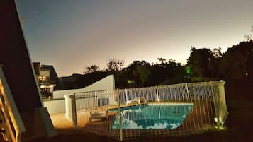 Utomhuspool